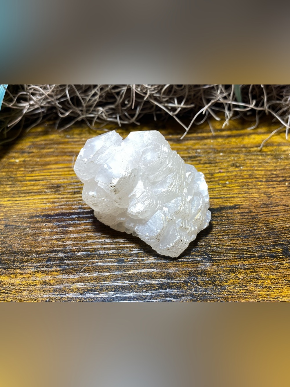 Layered Mangano Calcite - Picture 3 of 16